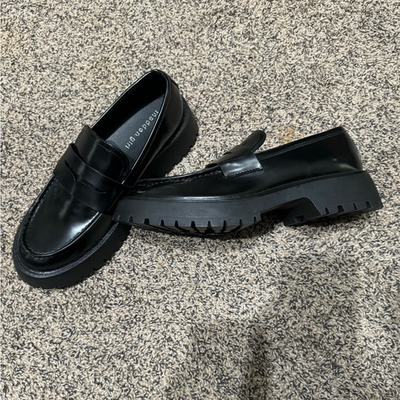 Madden Girl Loafers size 8.5 - Picture 6 of 7